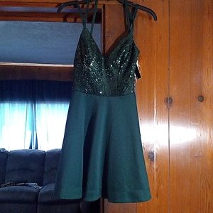 Dark green short dress